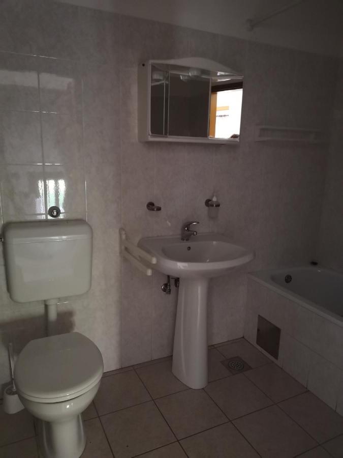 קרס Laura And Nevio Apartments And Rooms מראה חיצוני תמונה