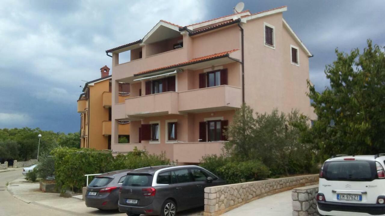 קרס Laura And Nevio Apartments And Rooms מראה חיצוני תמונה