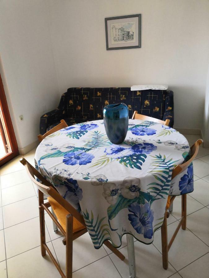 קרס Laura And Nevio Apartments And Rooms מראה חיצוני תמונה