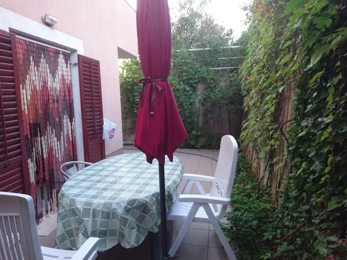קרס Laura And Nevio Apartments And Rooms מראה חיצוני תמונה